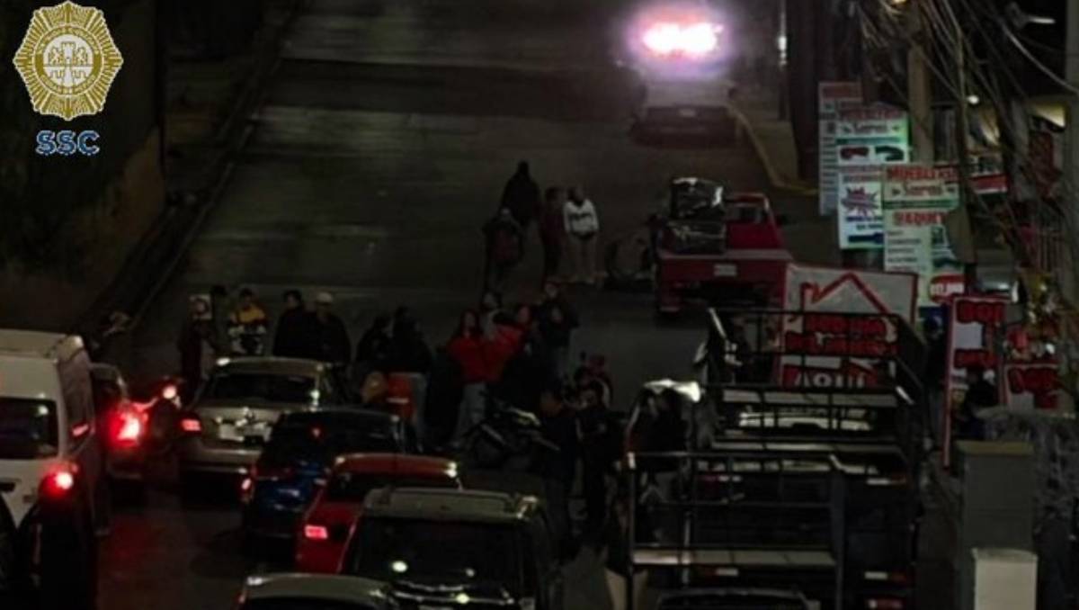 Manifestantes bloquean Calzada Ignacio Zaragoza exigiendo búsqueda de menor desaparecida: ¿Qué hay detrás de la movilización?