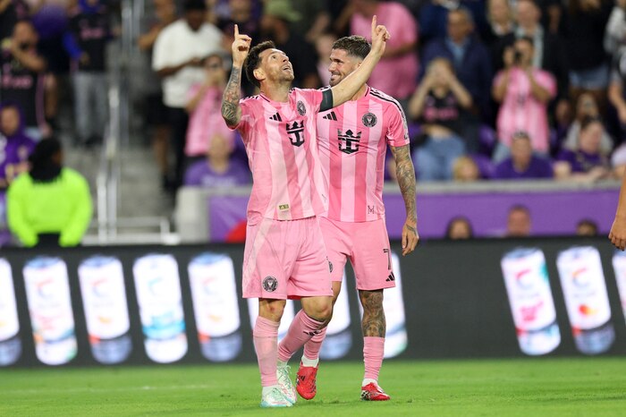 Messi emociona a un niño y muestra actitud desafiante ante suplentes del Orlando City en la MLS