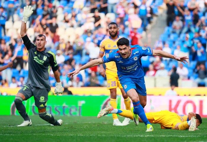 Nicolás Ibáñez revela que su festejo en el gol con Cruz Azul ante Tigres fue por su paso en el club y su relación con la directiva