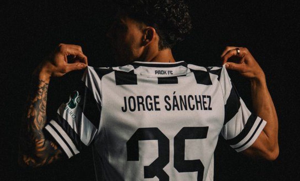 PAOK de Grecia oficializa a Jorge Sánchez como refuerzo procedente de Cruz Azul