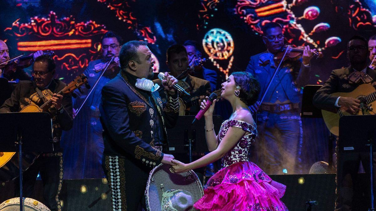 ¿Pepe Aguilar defiende a Ángela ante el hate? La respuesta que todos esperaban