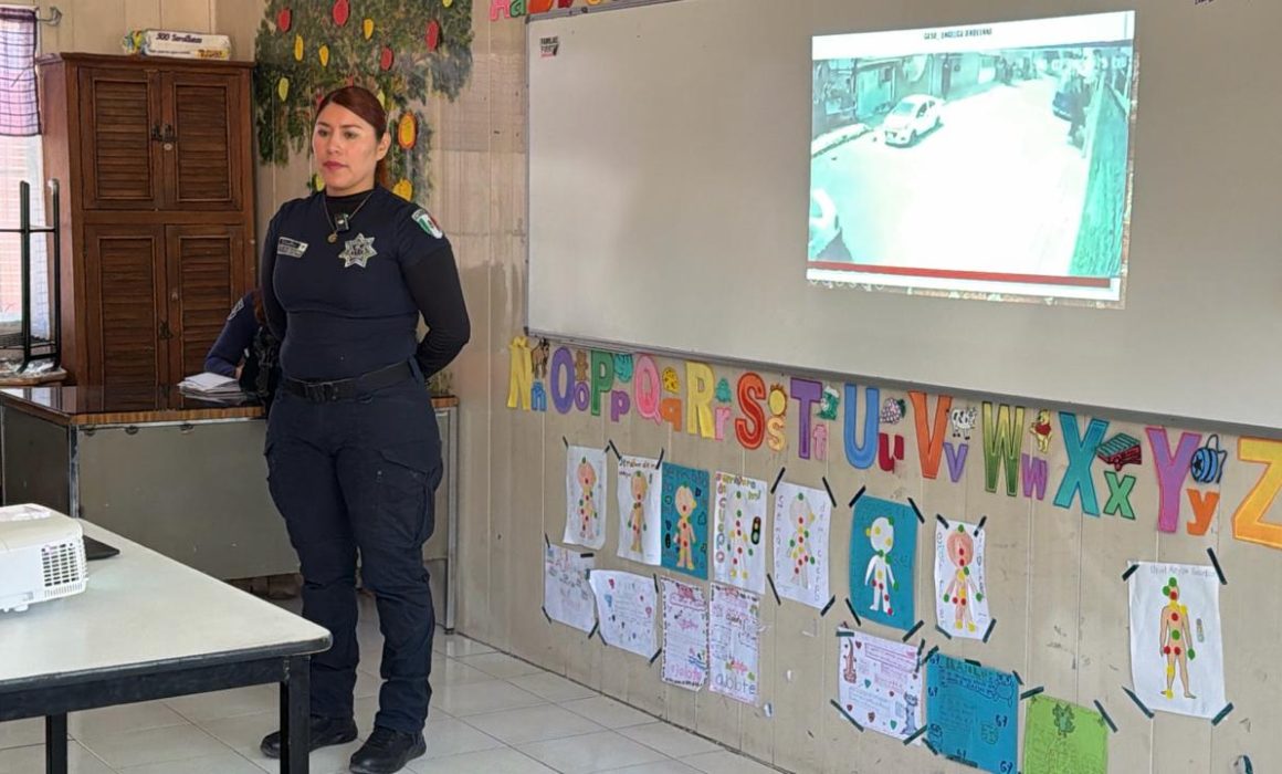 Policía de Ecatepec refuerza acciones contra el acoso escolar en escuelas primarias