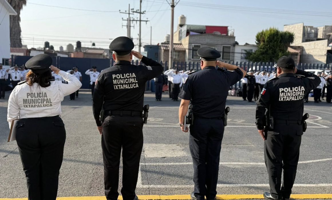Policías de Ixtapaluca son denunciados por robo y abuso de autoridad en la vía pública