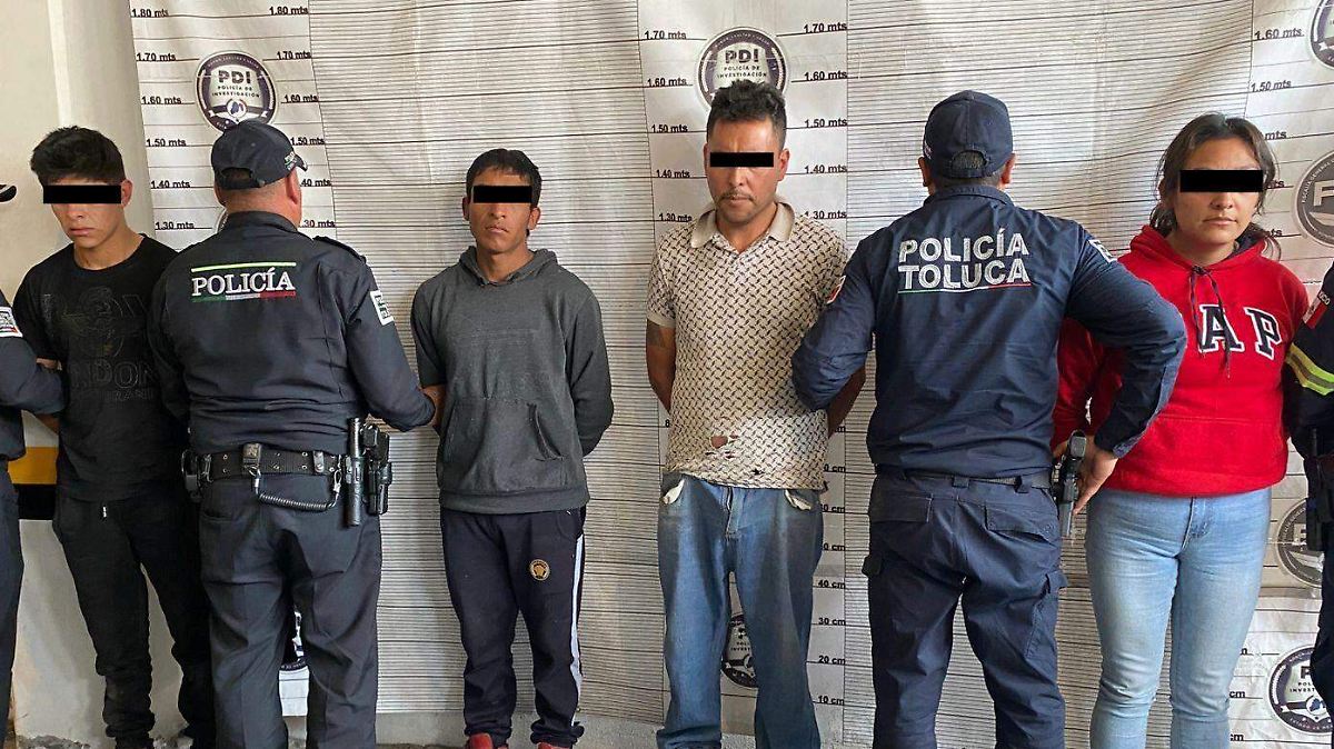 Policías de Toluca detienen a banda vinculada al robo de transporte de carga