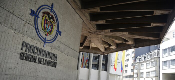 Procuraduría suspende a interventores de EPS SOS y Savia Salud por deterioro financiero y aumento de quejas