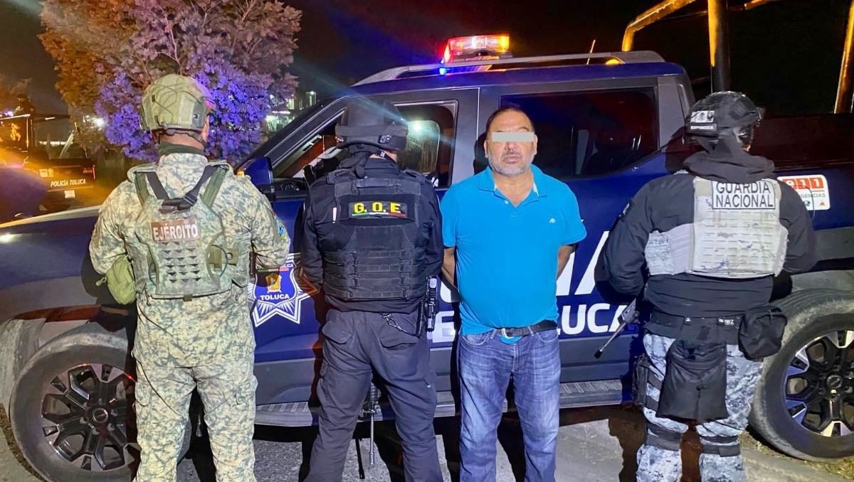 ¿Qué pasaría si un hombre en Toluca simulaba ser policía con un auto adaptado? La impactante historia detrás del vehículo falso