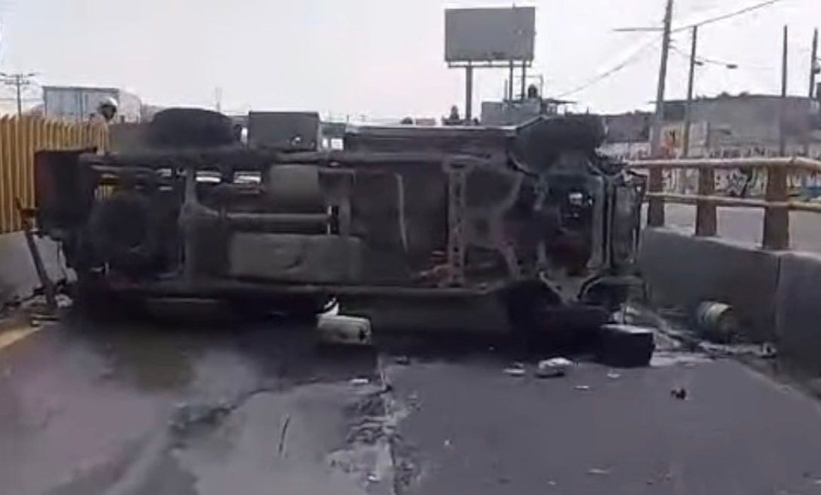 ¿Qué provocó el caos en la México-Puebla? La volcadura que paralizó una de las principales rutas