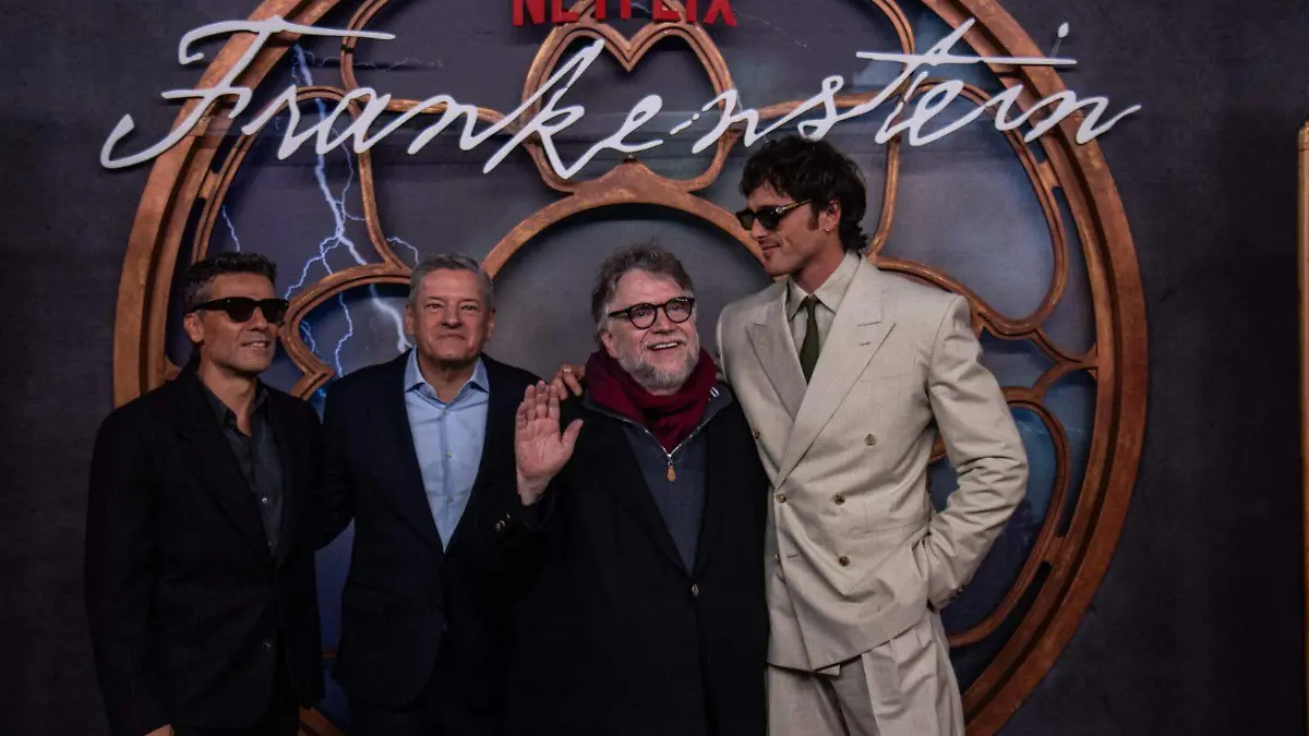 ¿Quién conquistará la temporada? Guillermo del Toro y Diego Luna en la lucha por los Globos de Oro 2026