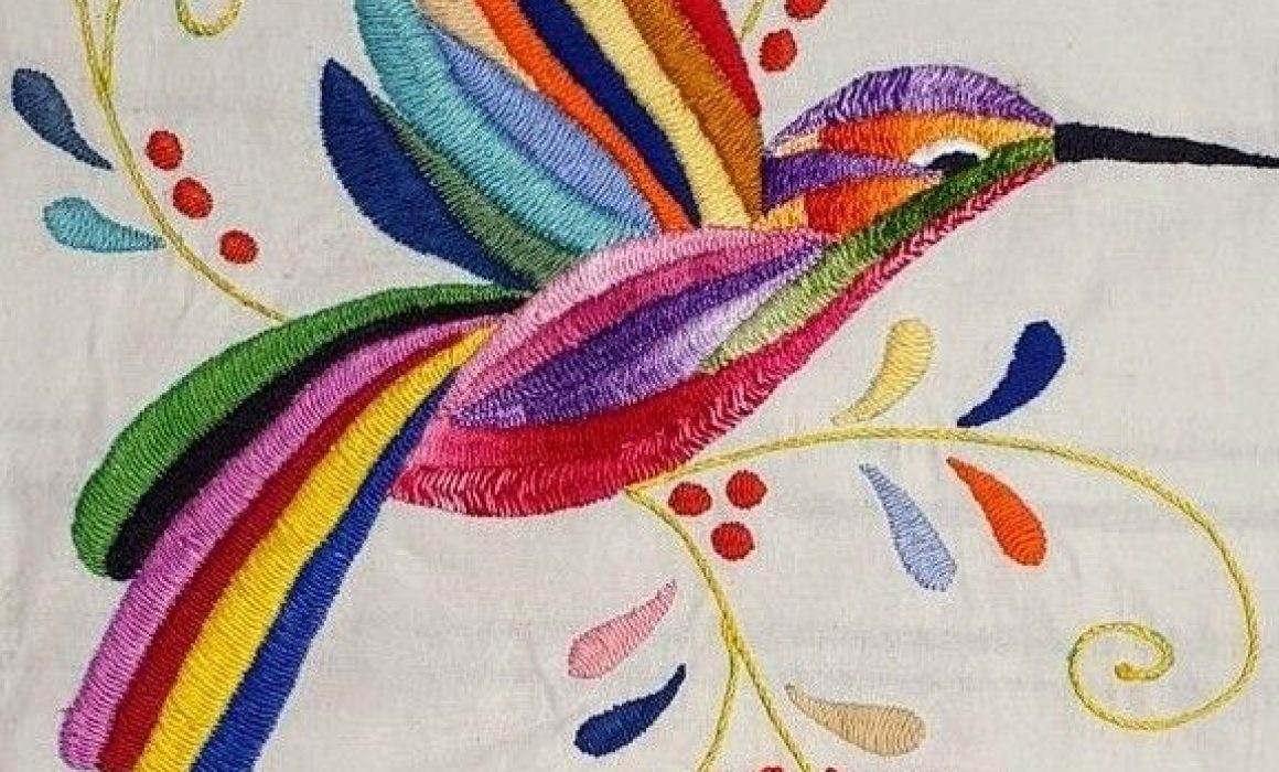 ¿Quieres aprender el arte milenario del bordado Tenango en Apaxco? Descubre cómo en este taller único