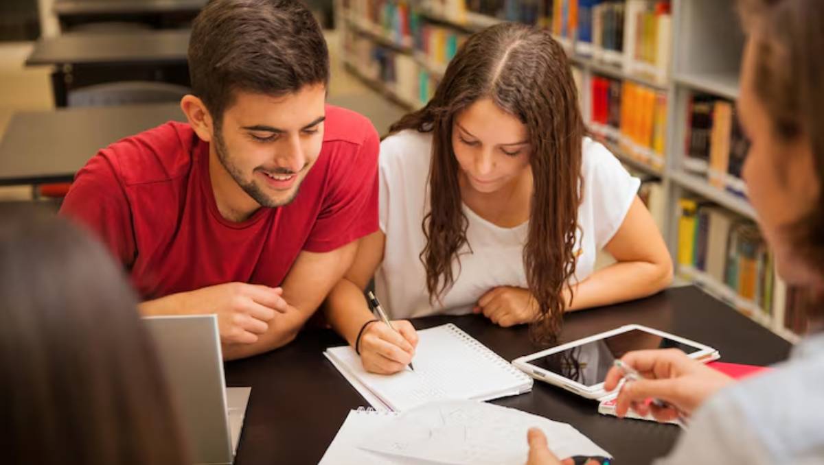 ¿Quieres ser un joven lector destacado? La oportunidad definitiva que no puedes dejar pasar