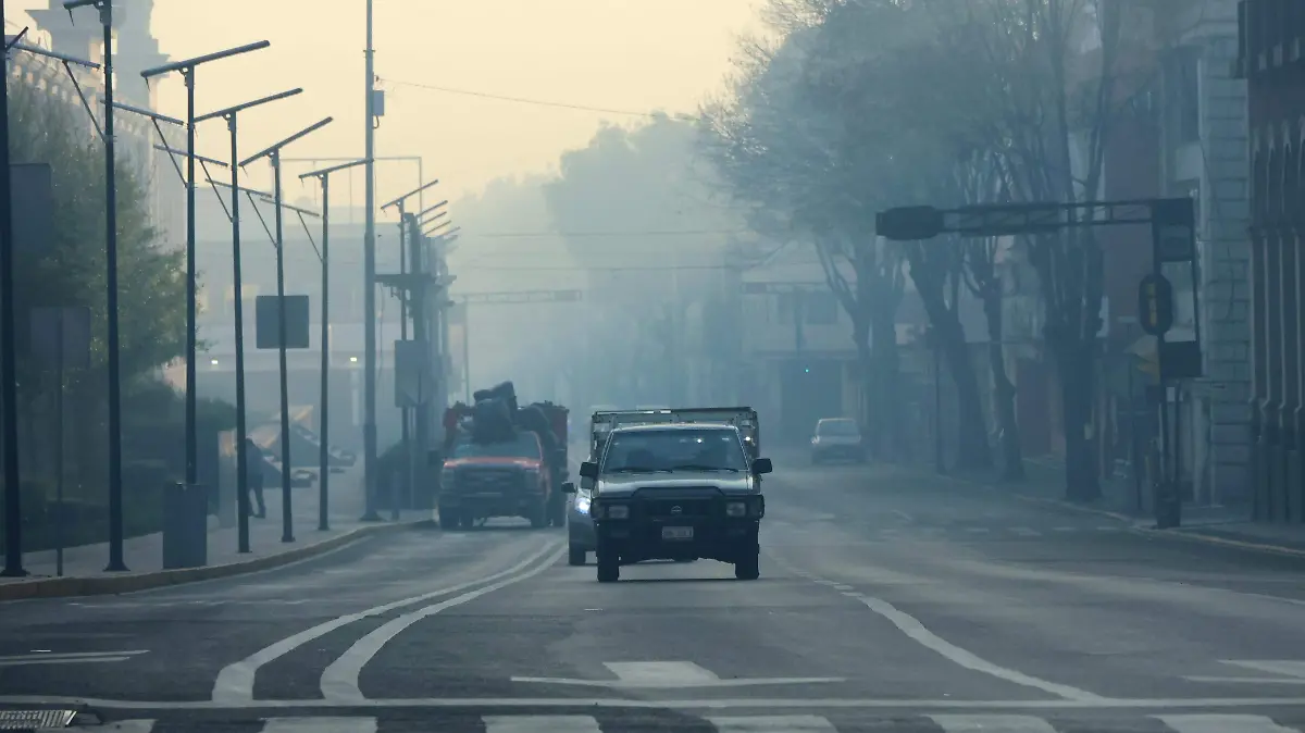 ¿Realmente funciona el Hoy No Circula para combatir la contaminación? La advertencia de un activista que te sorprenderá