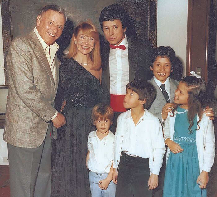 Sebastián Ortega narra cómo Frank Sinatra ayudó a su familia a establecerse en Estados Unidos