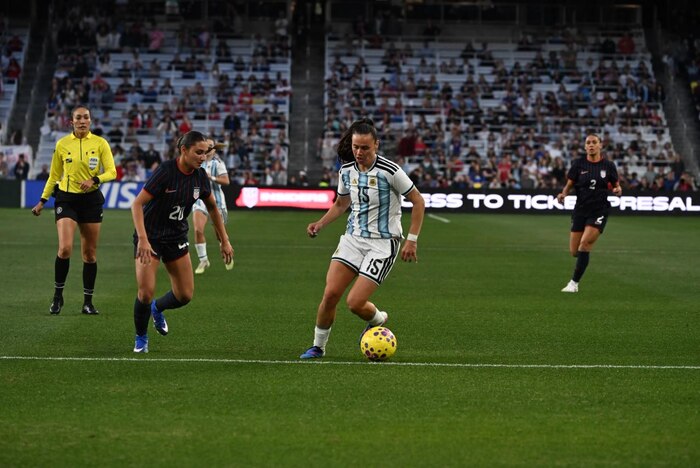 Selección Argentina Femenina cae 2-0 ante Estados Unidos en su debut en la SheBelieves Cup