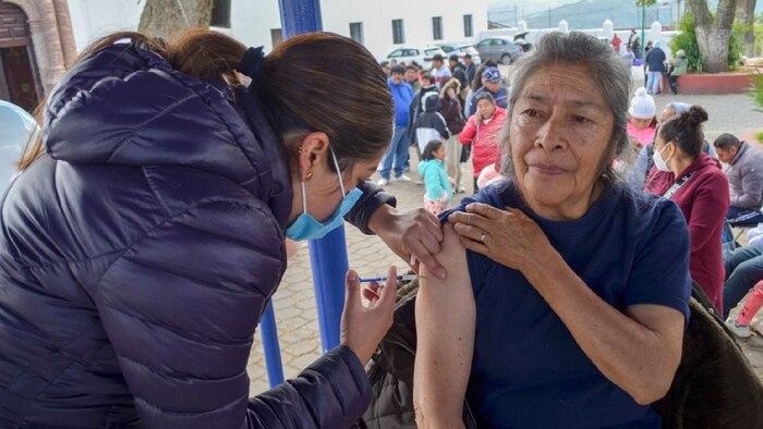 Sheinbaum exhorta a vacunarse contra el sarampión: hay 28 millones de dosis disponibles en México