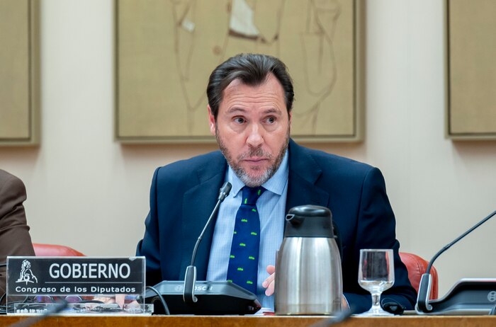 Sindicatos ferroviarios exigen plan de choque real antes de la reunión con Puente para evitar huelga en Renfe