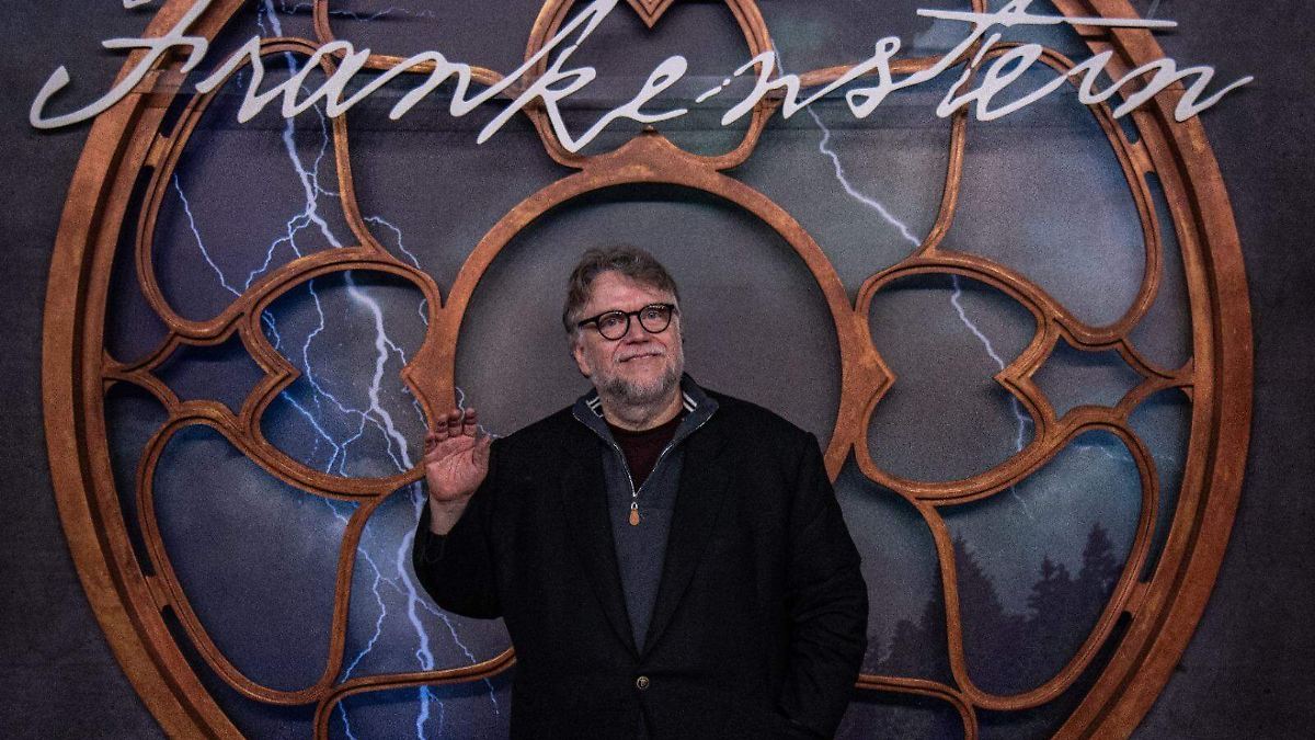 ¡Sorpresa! Guillermo del Toro recibe nominación a los prestigiosos premios del Sindicato de Guionistas