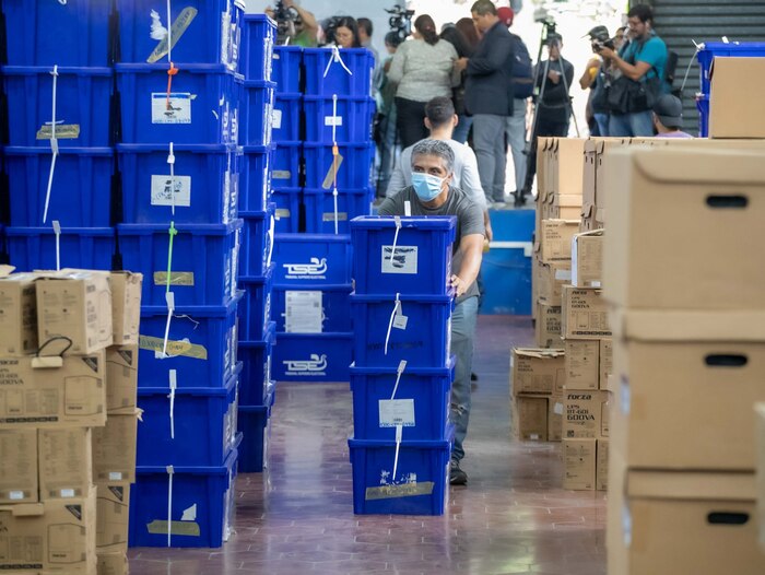TSE de El Salvador reanuda pagos y entrega de constancias por servicios electorales de 2024