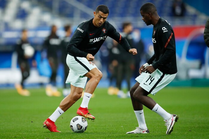 Universitario de Perú rechazó oferta de William Carvalho por restricciones reglamentarias y económica