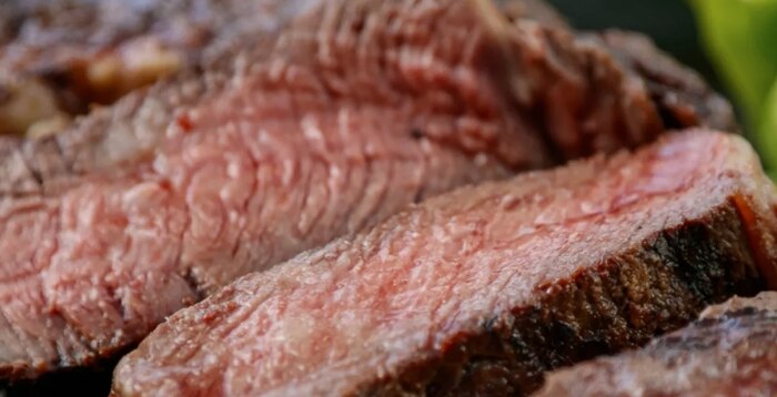 Ventas de carne vacuna en Argentina caen 13% en enero y consumo per cápita alcanza mínimo de 20 años